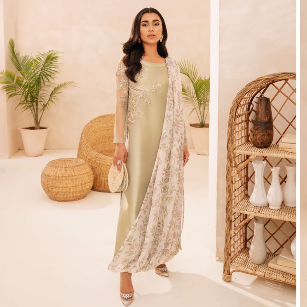 Ayesha & Usman Dewkist suit